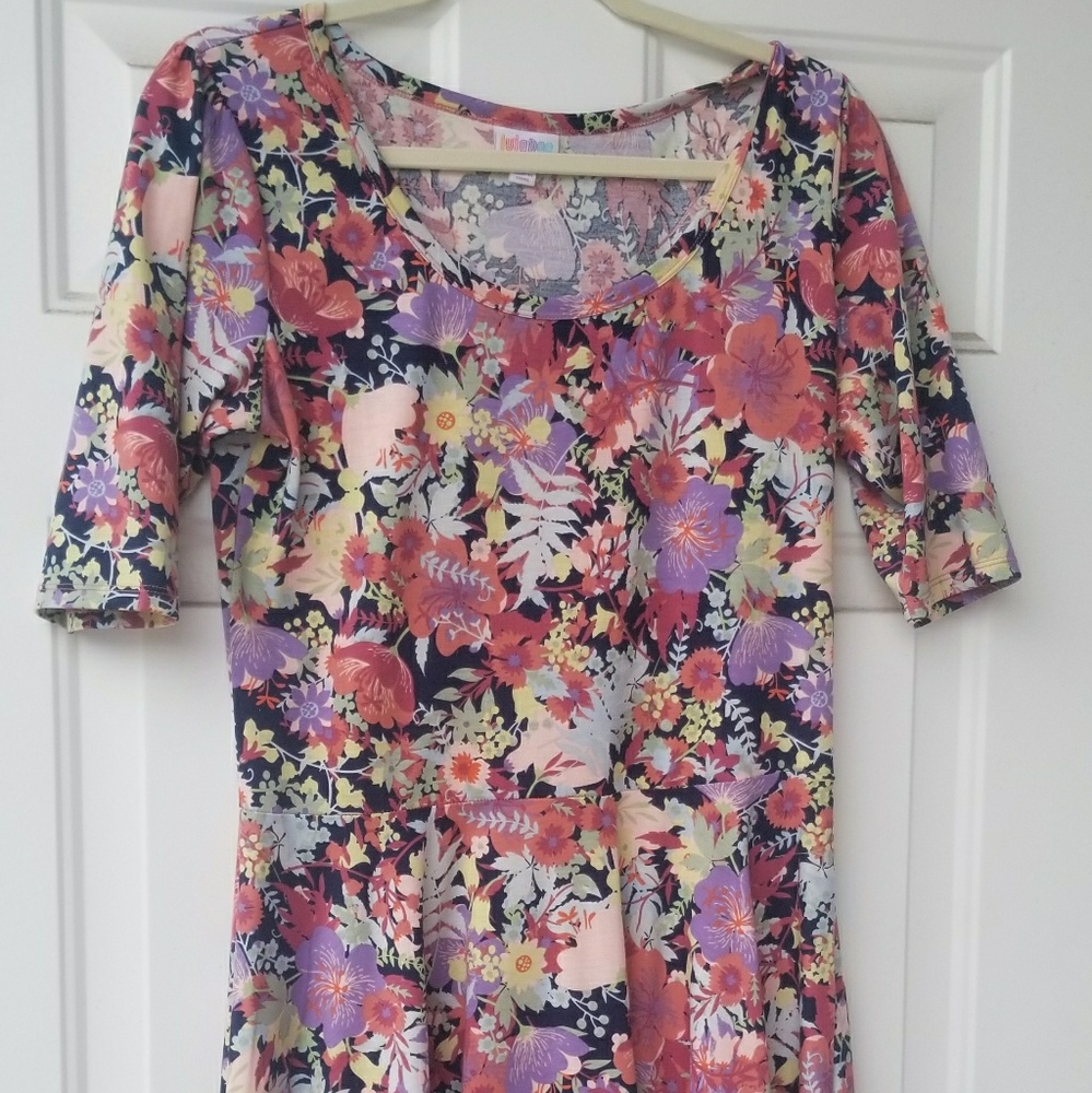 Tropical floral Lularoe Nicole
